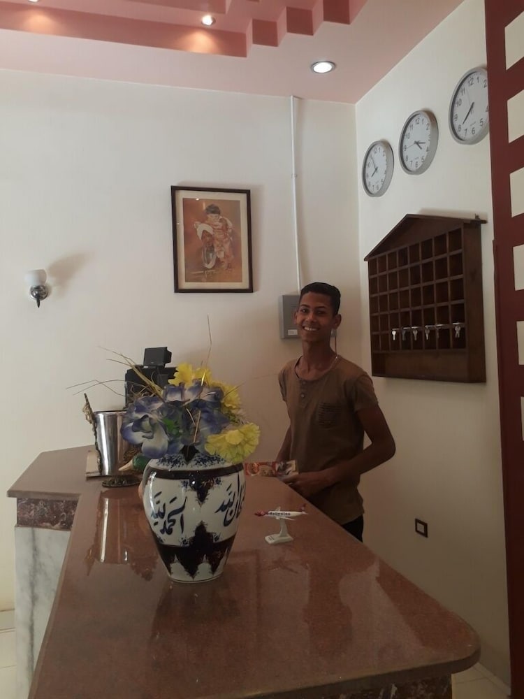 Фото Alhambra Hotel