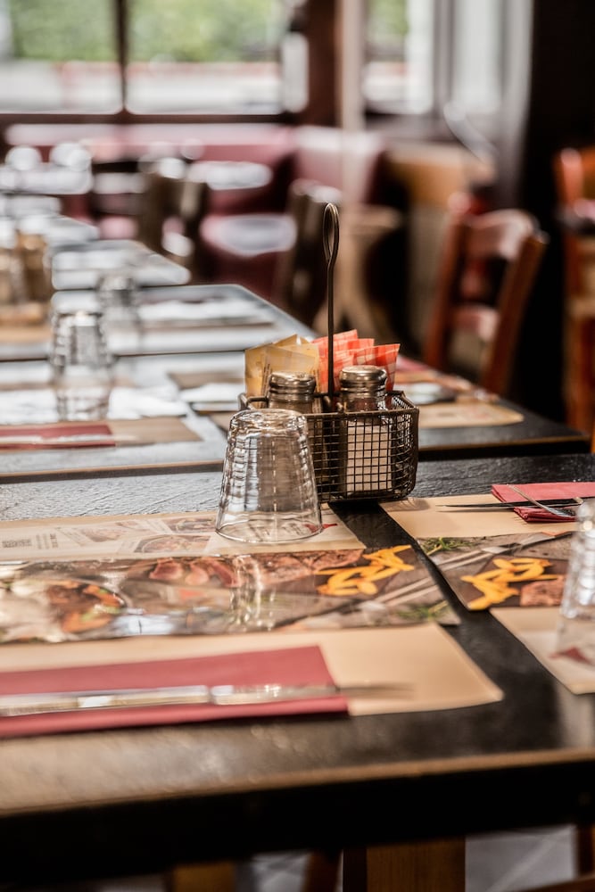 Фото Ibis Paris Porte d'Orléans