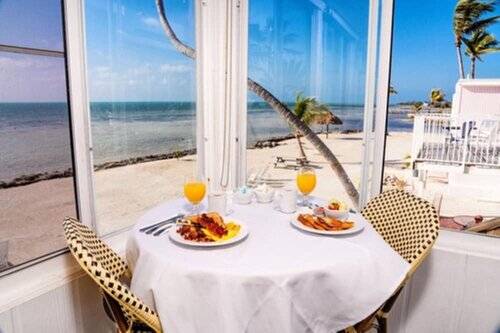 Внешний вид отеля Rainbow Bend Resort в Марафоне, фото 5