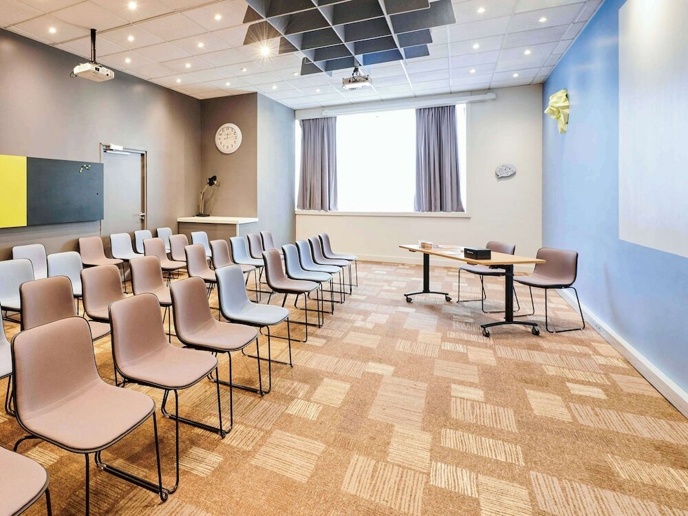 Фото Ibis Lyon Gerland Musée des Confluences