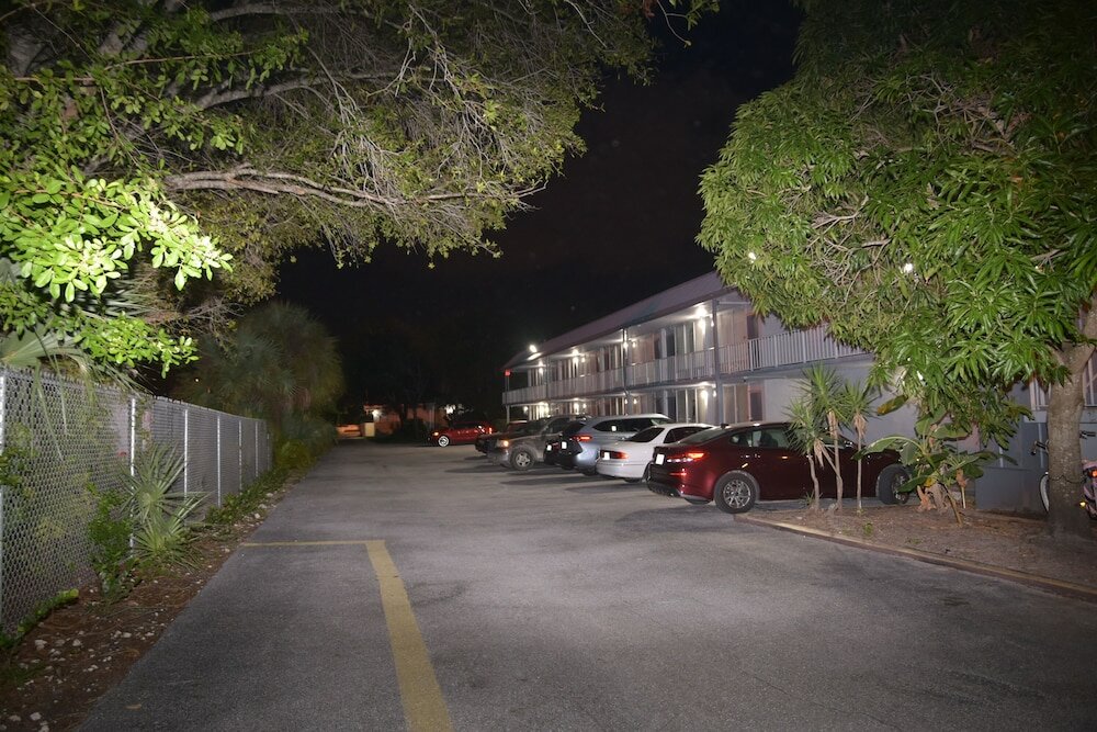 Фото Days Inn by Wyndham Stuart