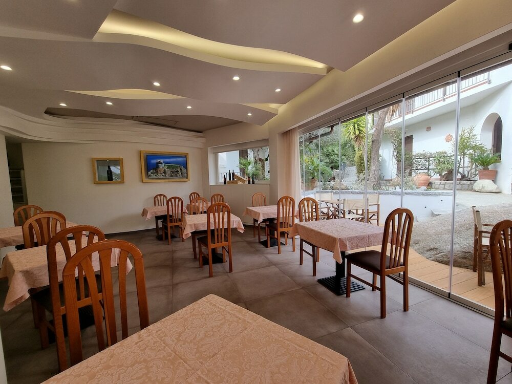 Фото Hotel Montemerlo