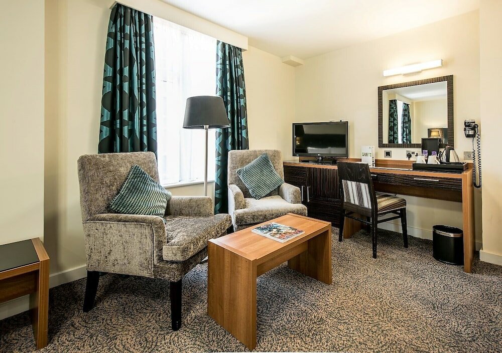 Фото Holiday Inn London - Kensington High St., an Ihg Hotel