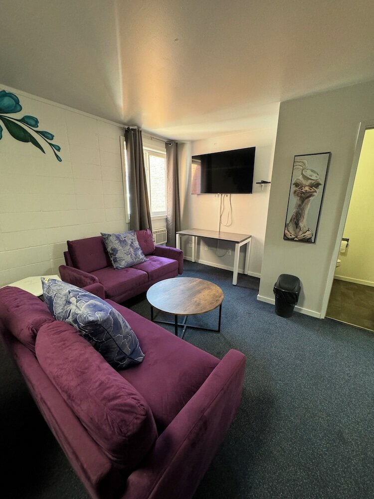 Фото Commercial Hotel