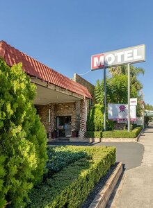 Centre Point Mid City Motor Inn (Queensland, Maryvale), hotel