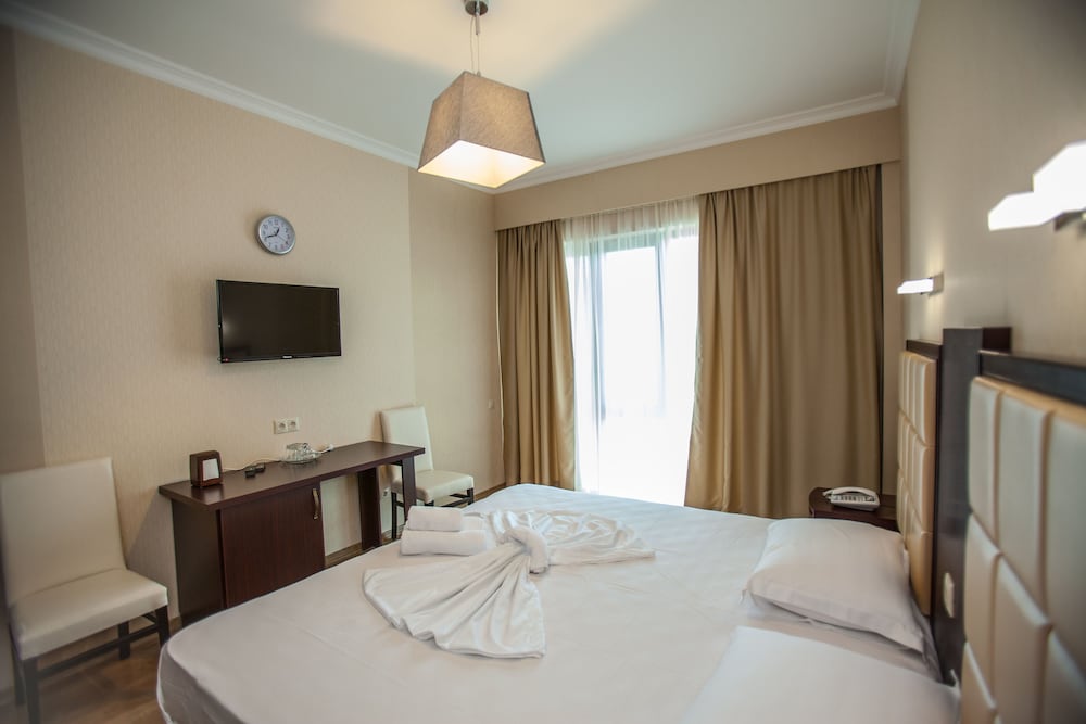 Фото Отель Gtm Plaza