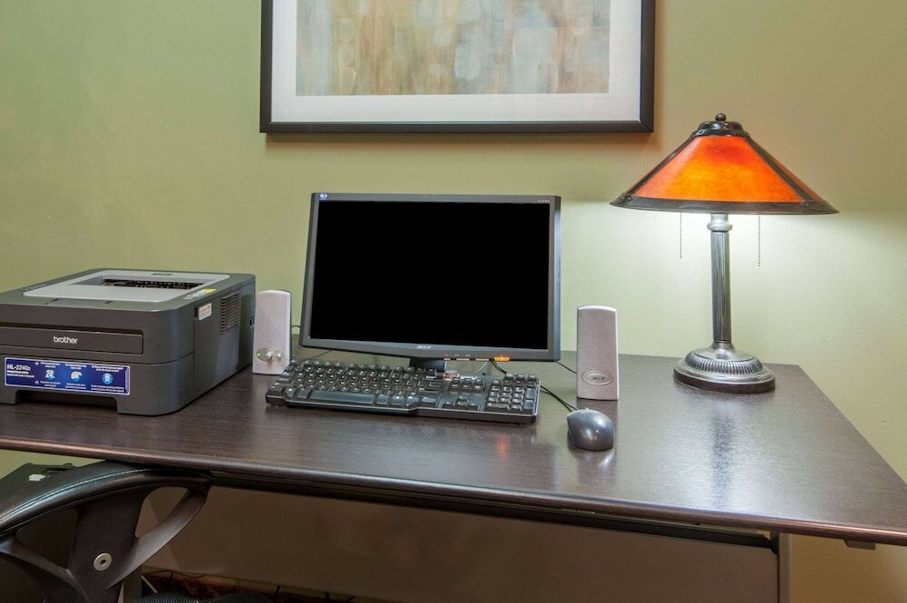 Фото Super 8 by Wyndham Cochrane