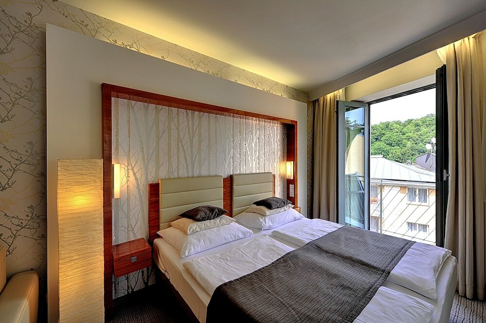 Фото St. Joseph Royal Regent