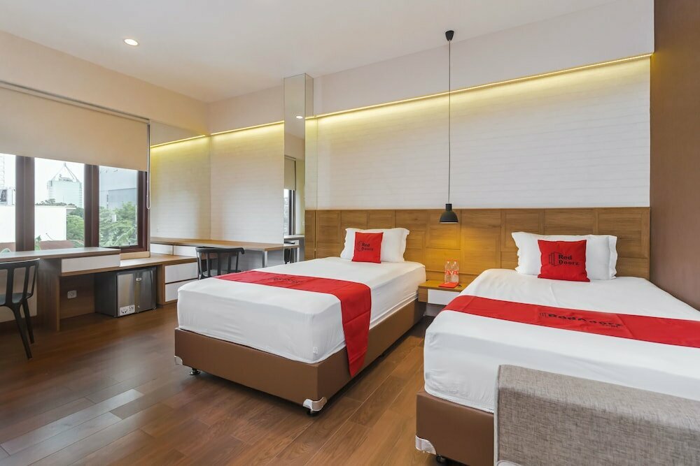 Hotel RedDoorz Plus @ Cbd Bintaro, Earth, photo