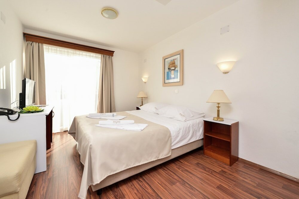 Фото Hotel ZaDaR