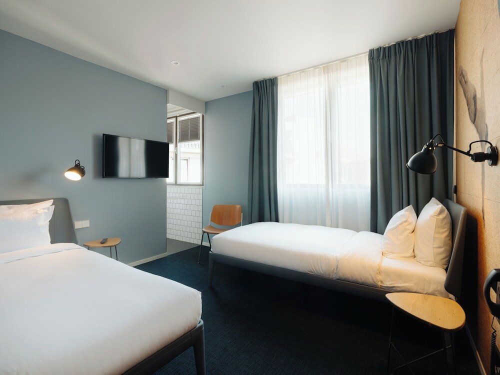 Фото отеля 2