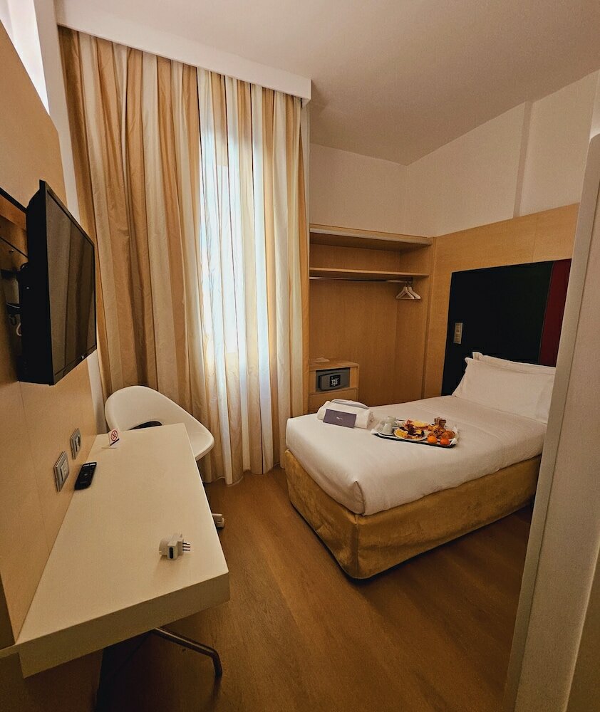 Фото Smy Bologna Centrale