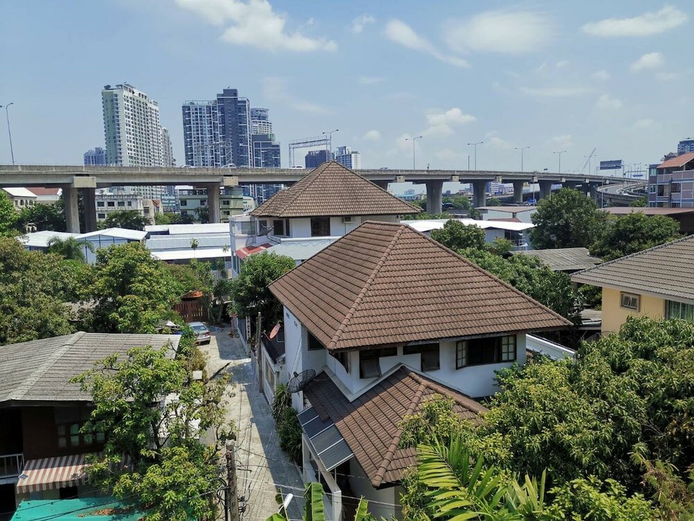 Фото Hide Bangkok Hostel