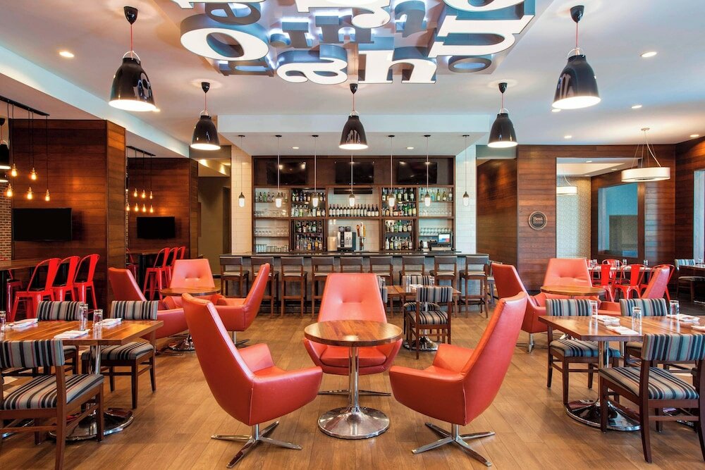 Фото Four Points by Sheraton Richmond