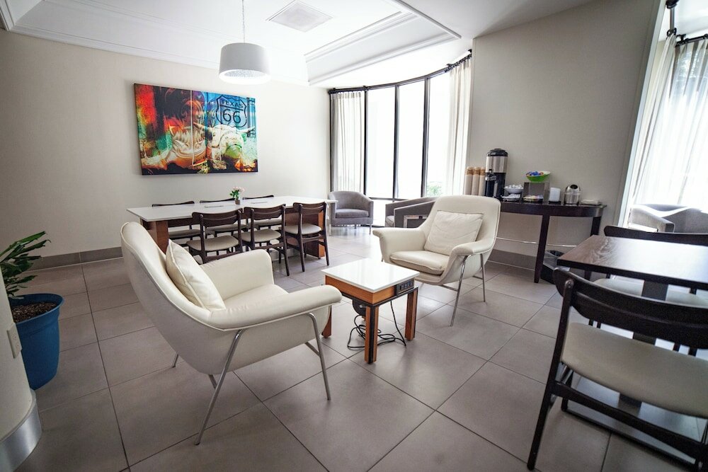 Фото Holiday Inn Irving Las Colinas, an Ihg Hotel