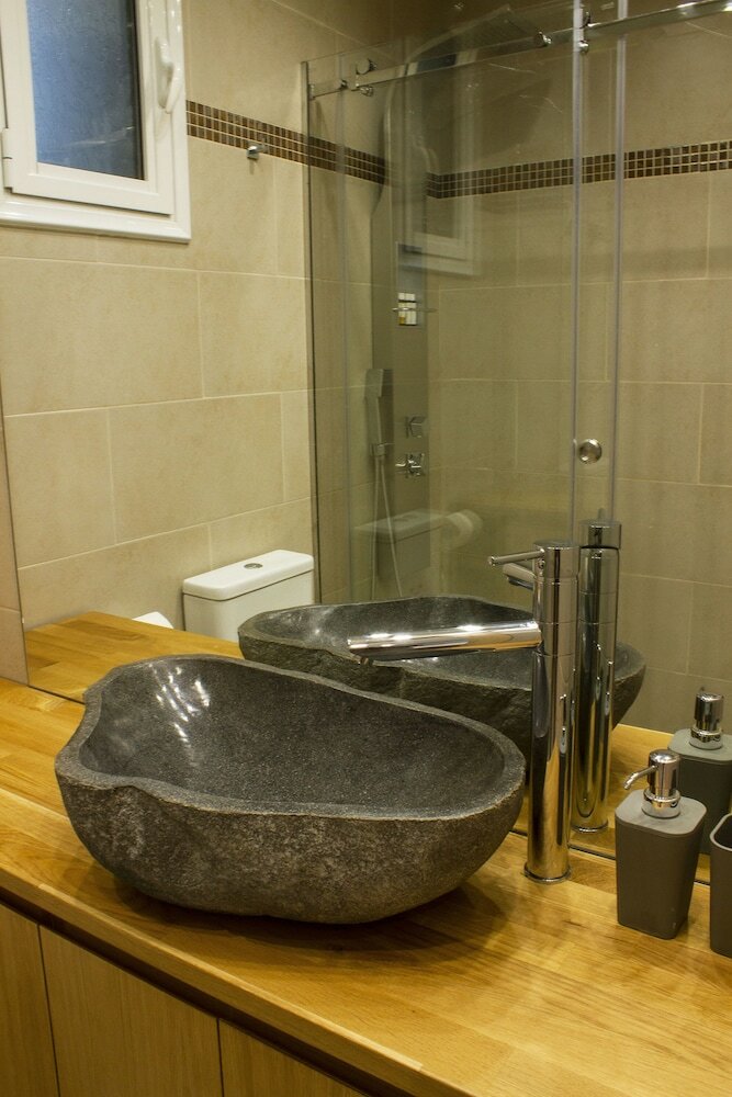 Фото 12 Keys Apartments