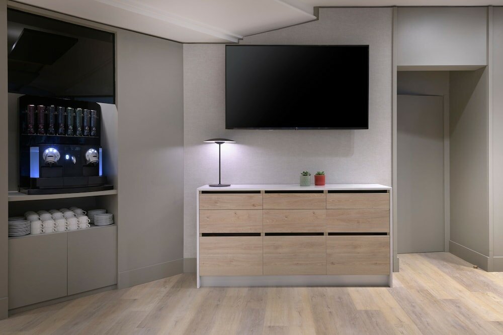 Фото AC Hotel Carlton Madrid