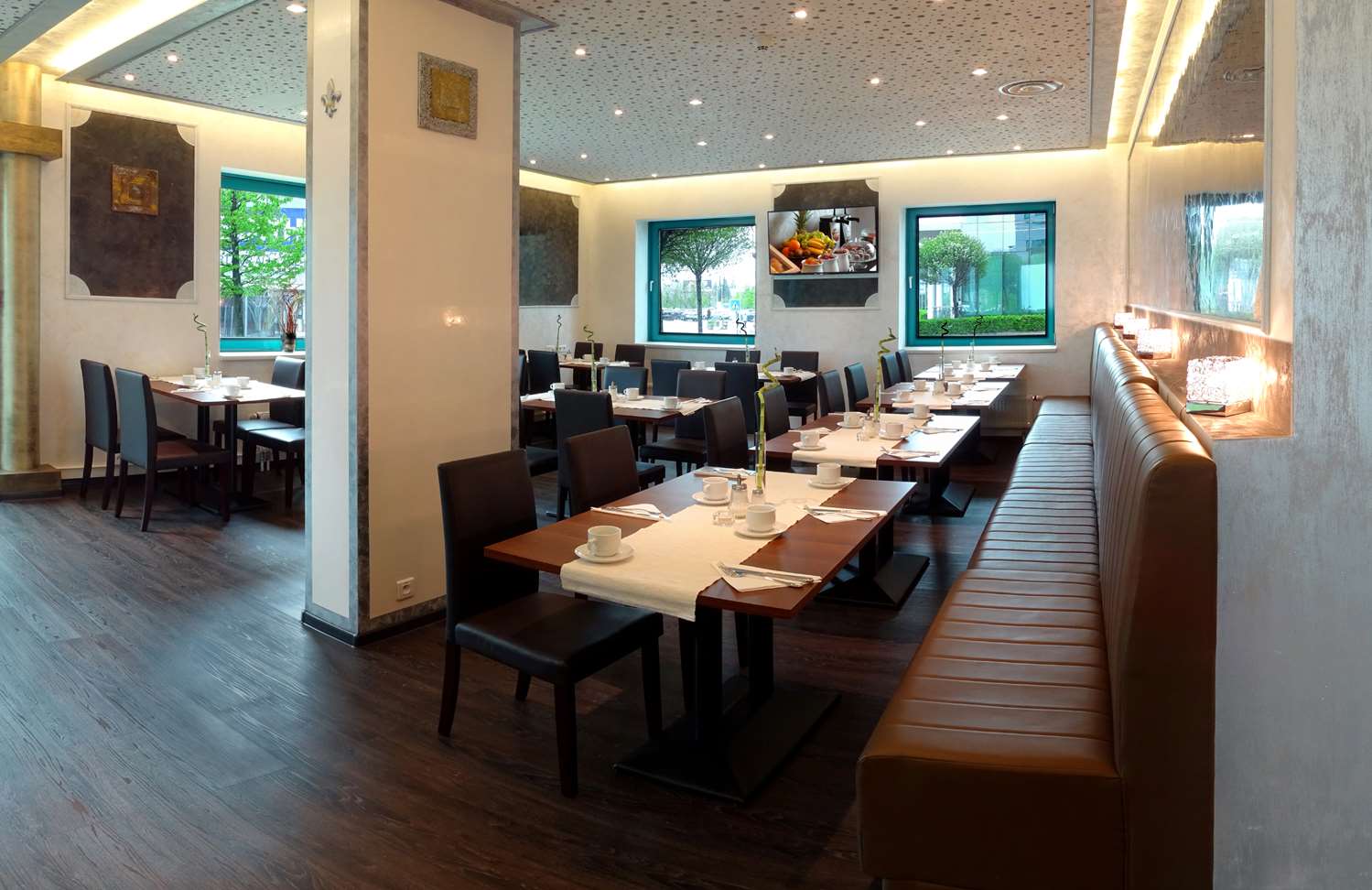 Фото Amedia Express Prag, Trademark Collection by Wyndham