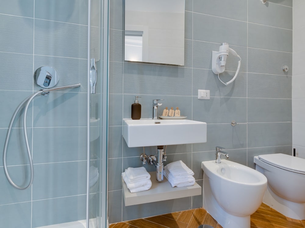 Фото The Right Place