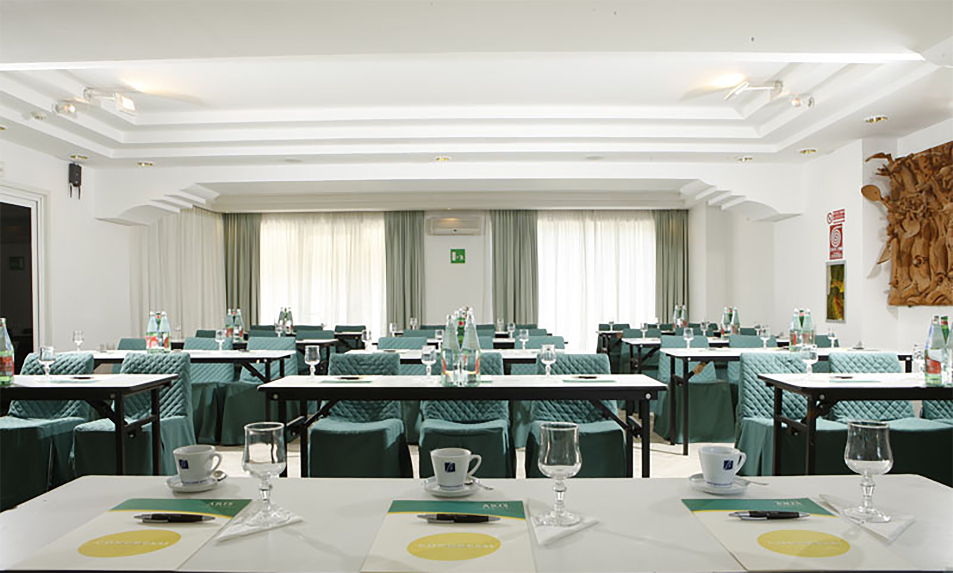 Фото Hotel Aris Garden