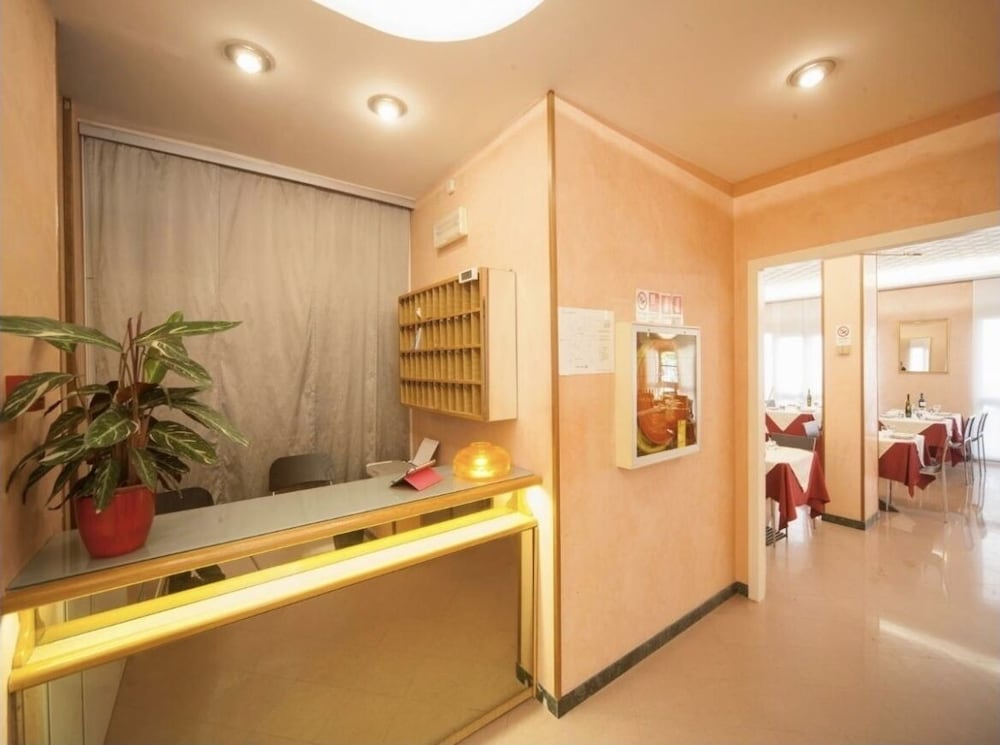 Фото Hotel Manola