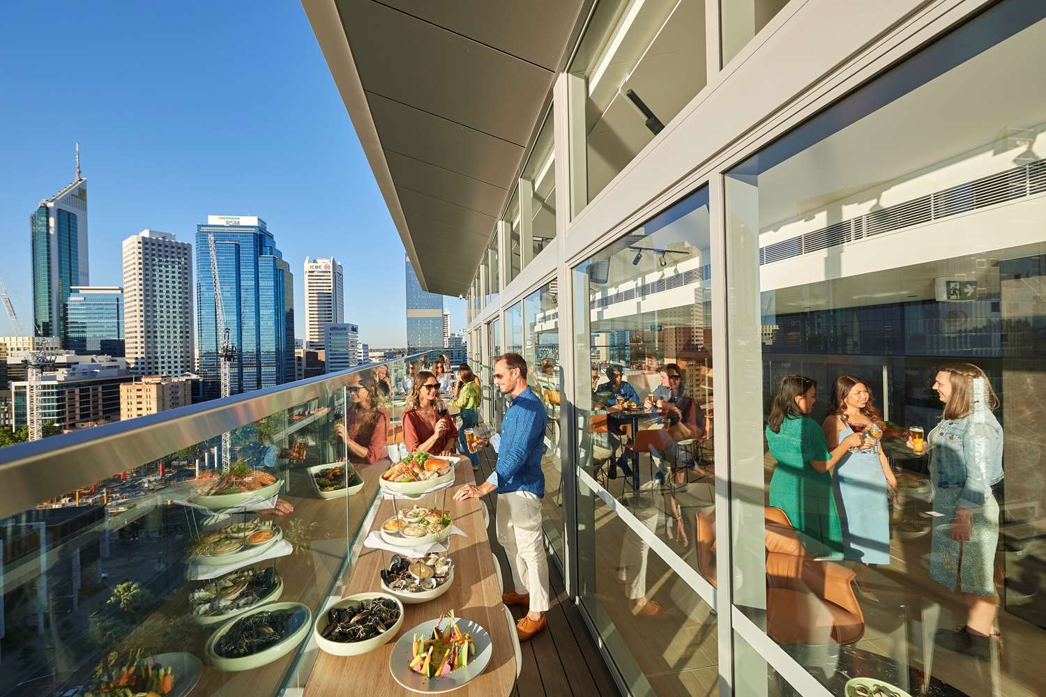 Фото DoubleTree by Hilton Perth Waterfront