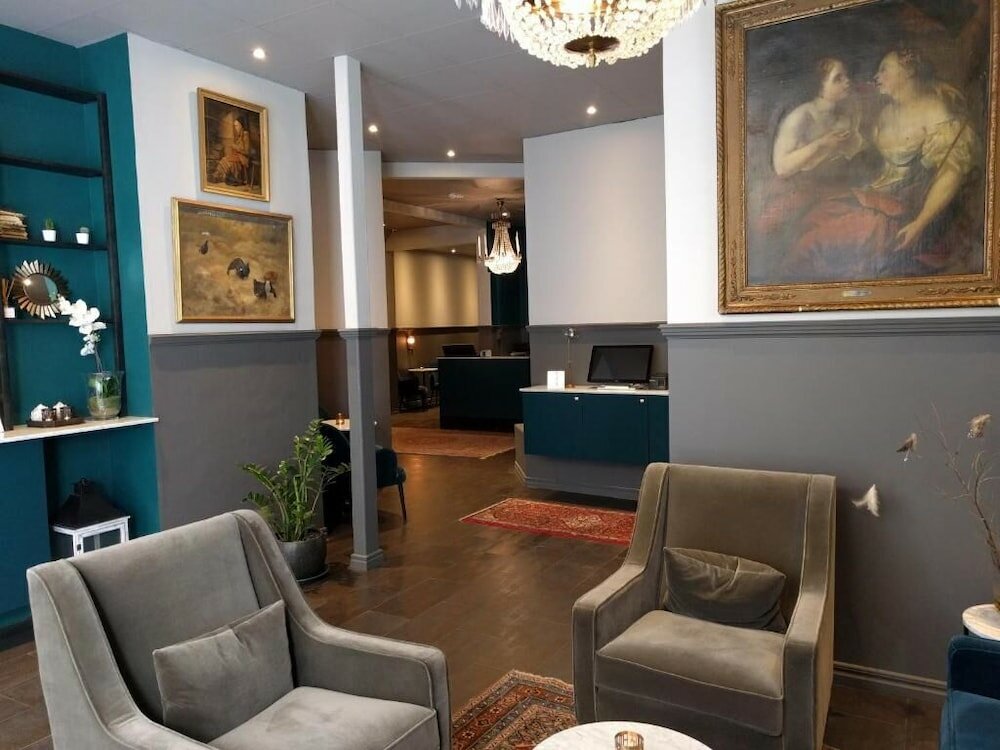 Фото Queen's Hotel by First Hotels