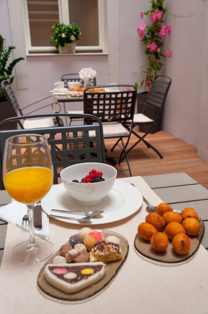 Фото Rooms in center of Split