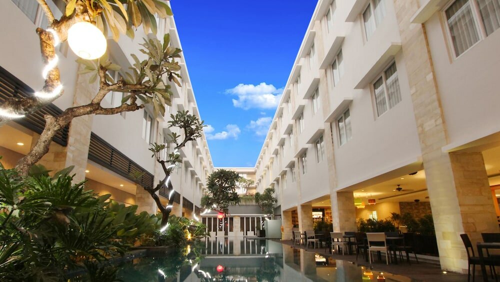 Фото Crystal Kuta Hotel