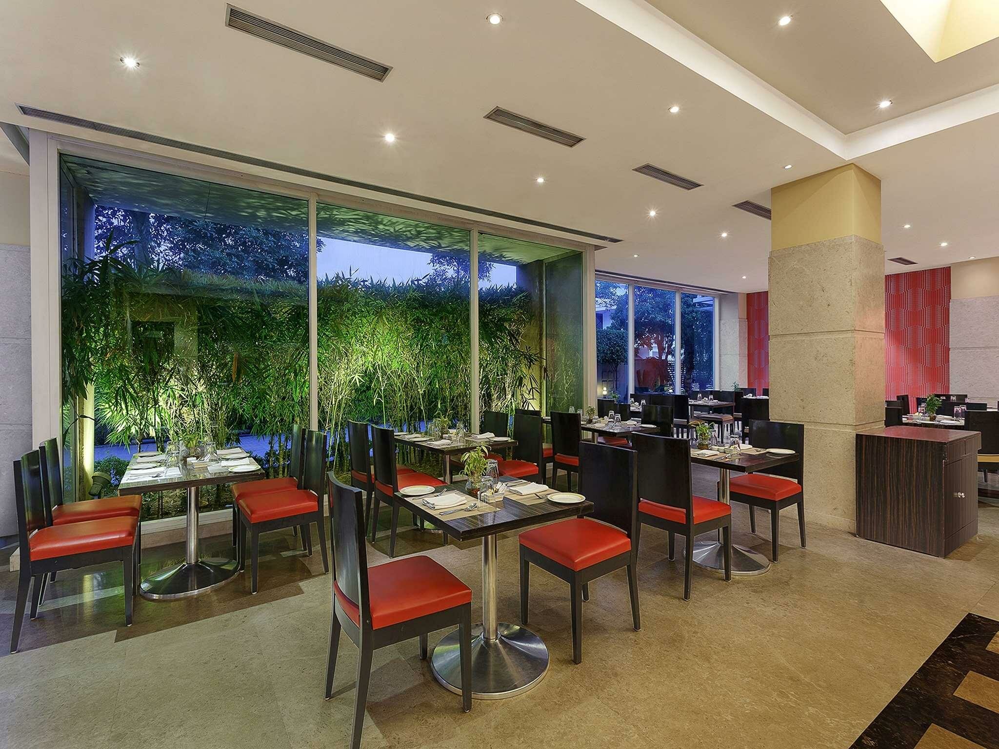 Фото Hometel Roorkee