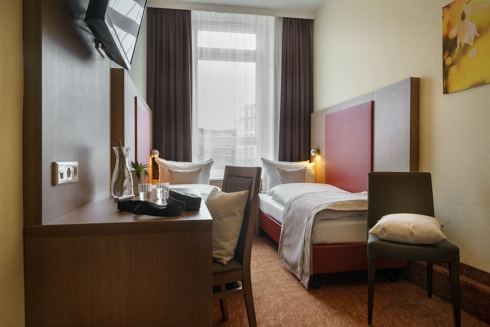 Фото Novum Hotel Norddeutscher Hof Hamburg