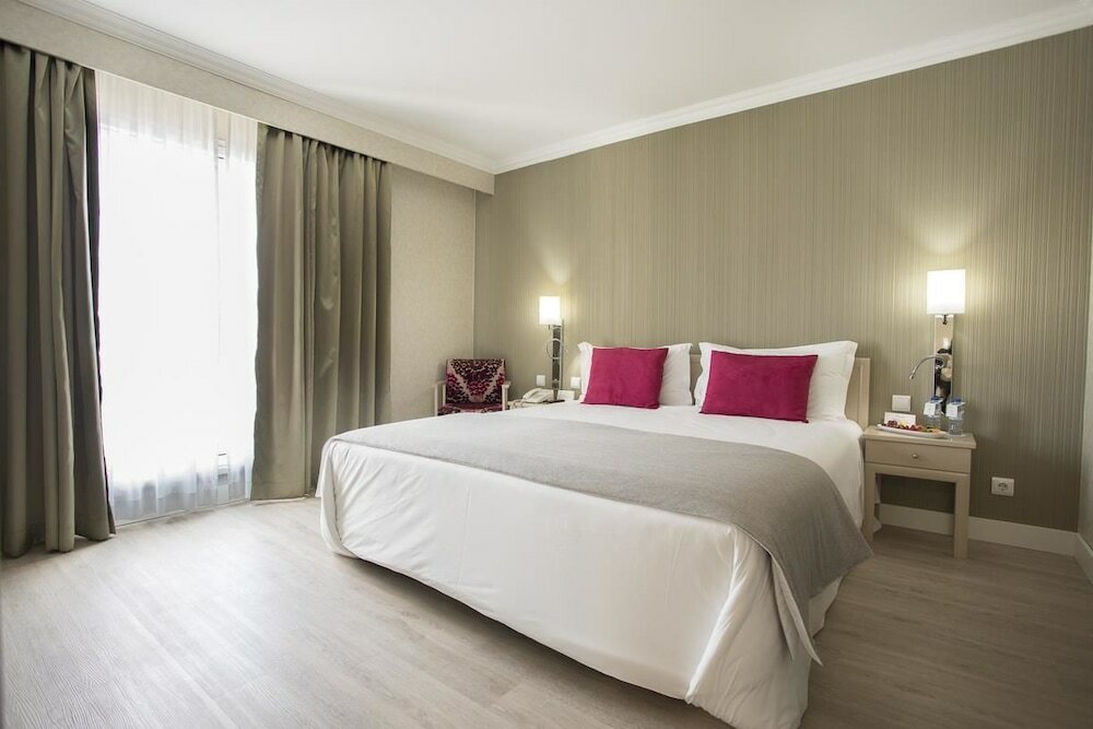 Фото Olissippo Marques de Sa