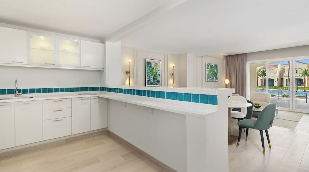 Фото Rixos Obhur Jeddah Resort & Villas