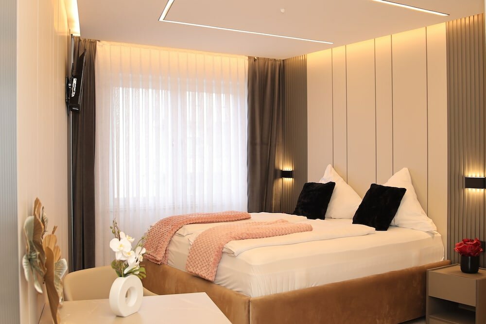 Фото Отель Hafez Bad Salzuflen