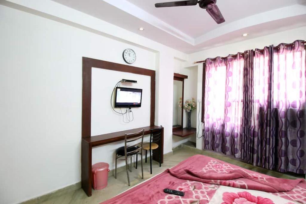 Фото Oyo 7684 Hotel Repose Villa