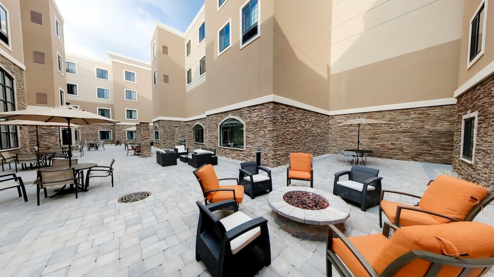 Фото Staybridge Suites Ann Arbor- Univ of Michigan, an Ihg Hotel