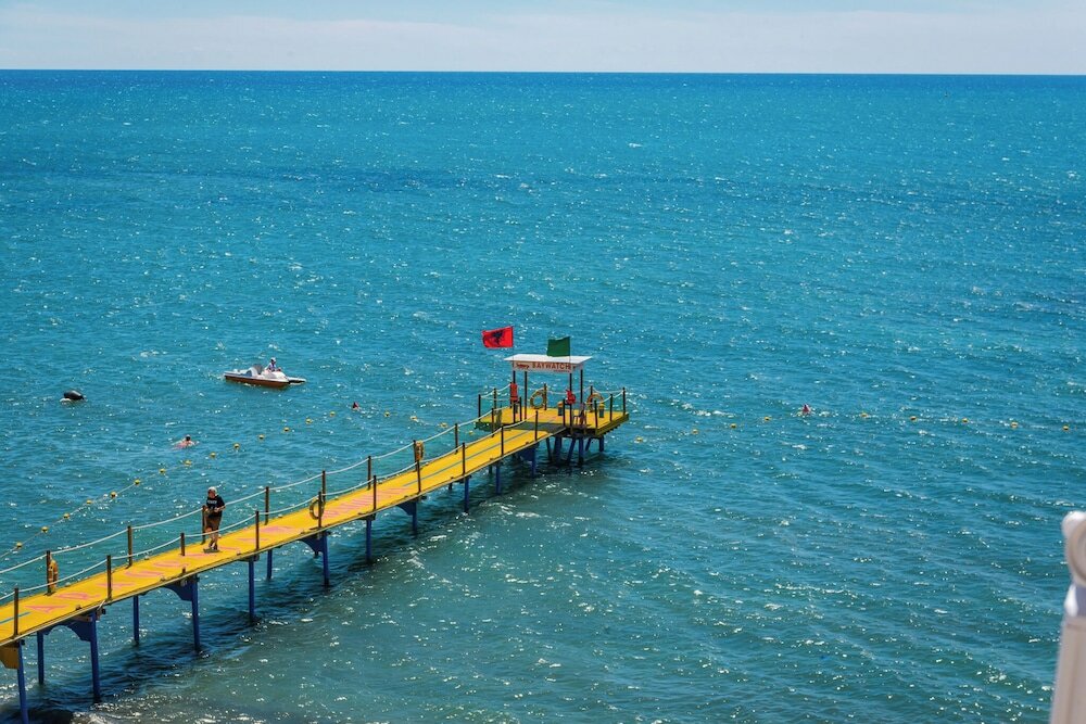 Фото Aragosta Hotel & Restaurant