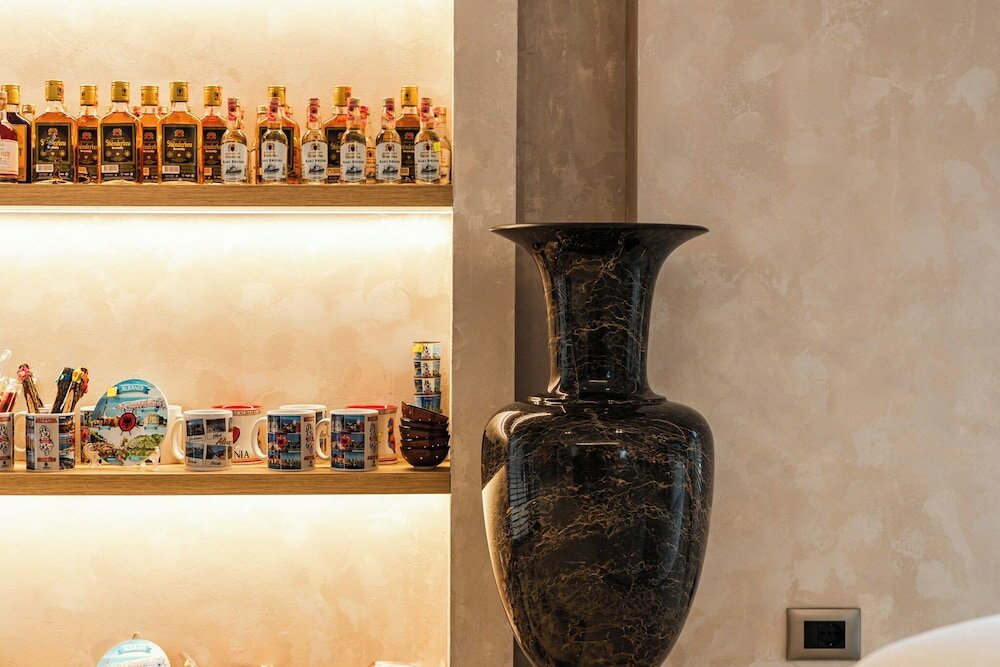 Фото Aragosta Hotel & Restaurant