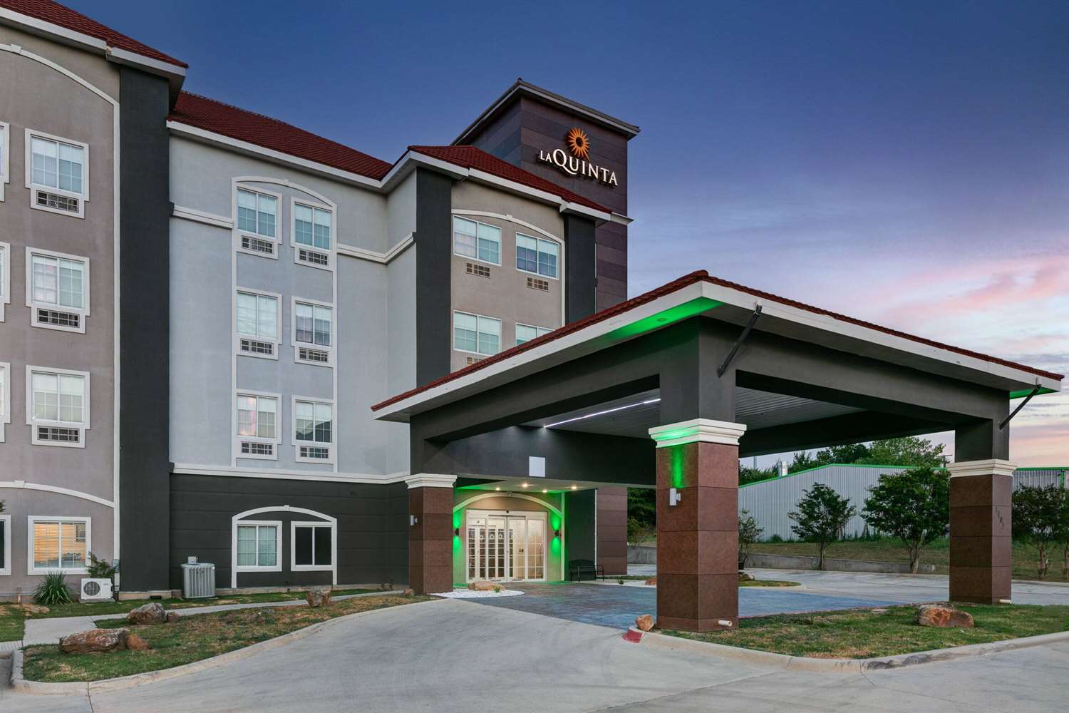 Фото La Quinta Inn & Suites by Wyndham Decatur