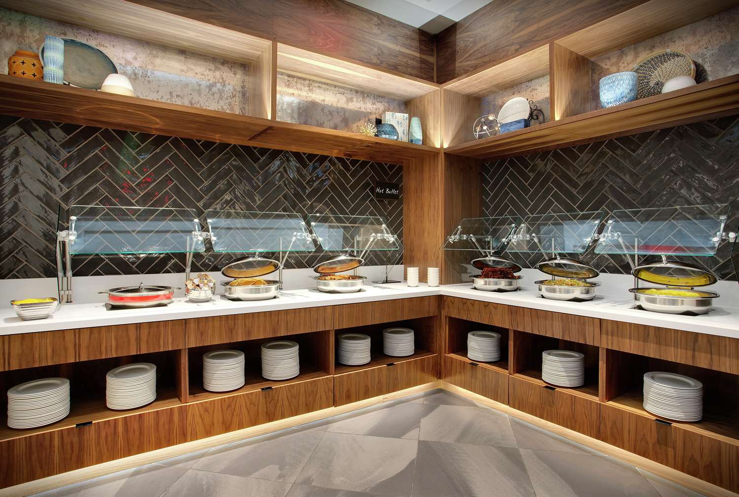 Фото Embassy Suites Tampa Downtown