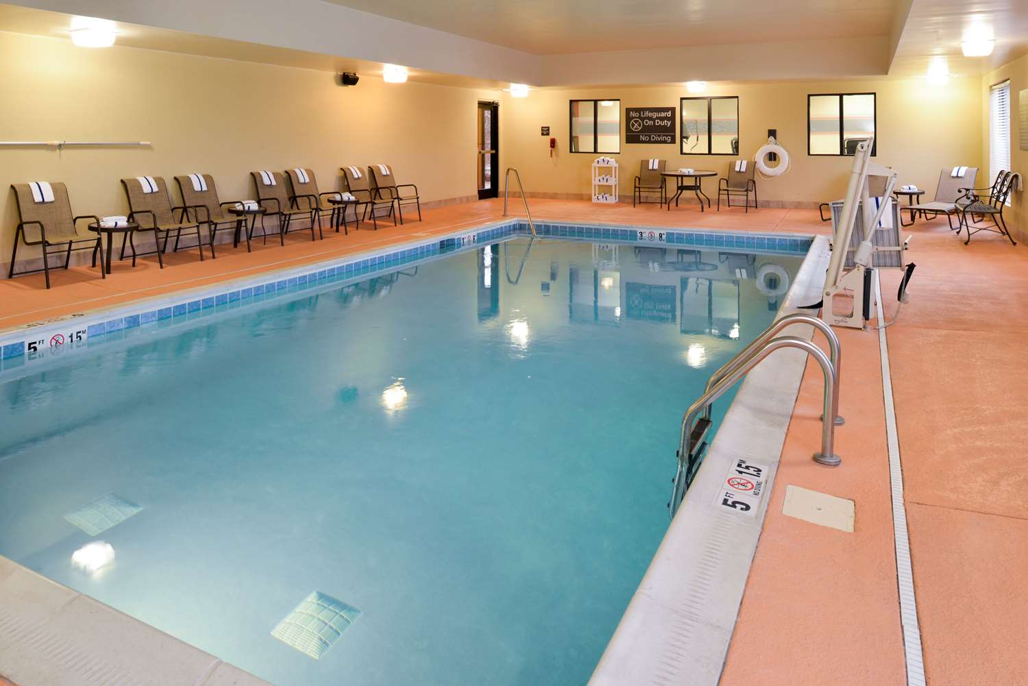 Фото Hampton Inn Williamsburg