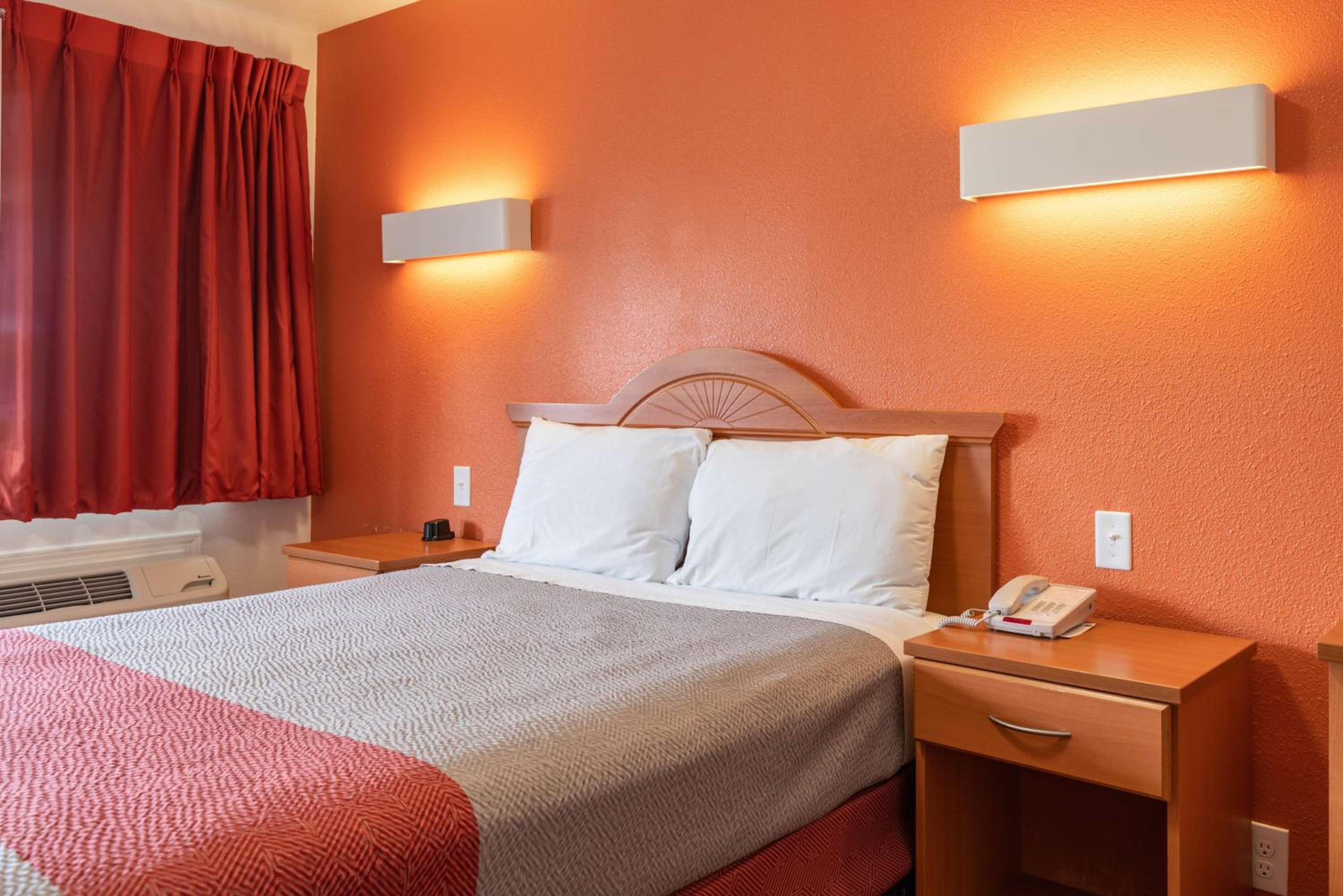 Фото Motel 6 Concord Ca