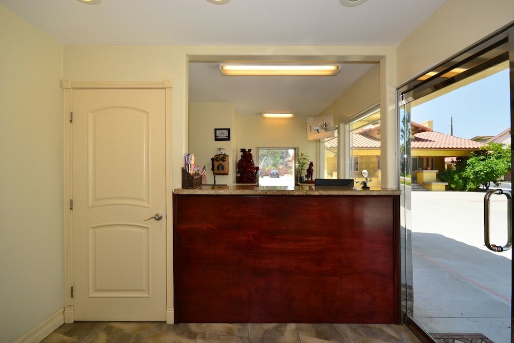 Фото Travelodge by Wyndham Brea