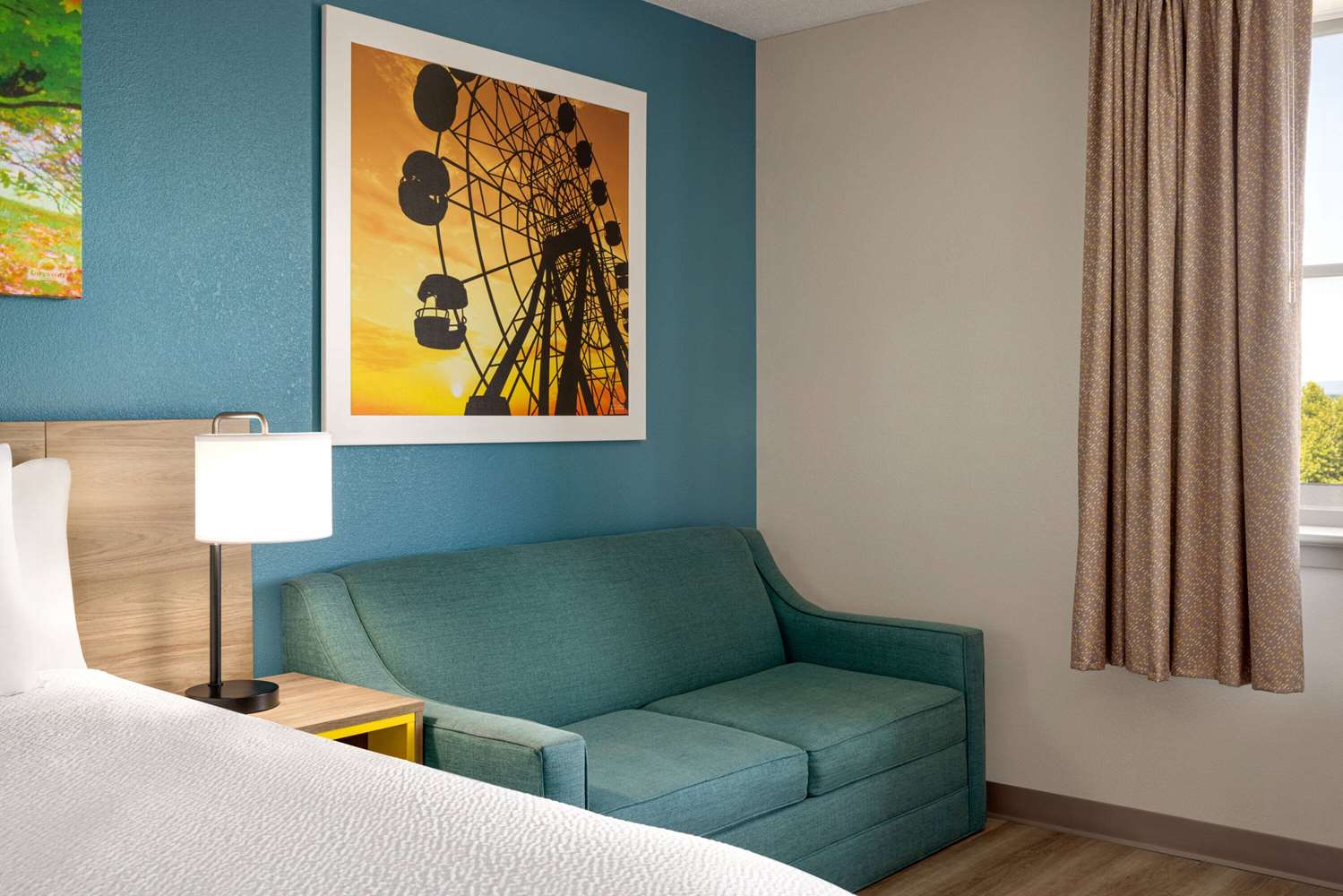 Фото Days Inn by Wyndham Hershey