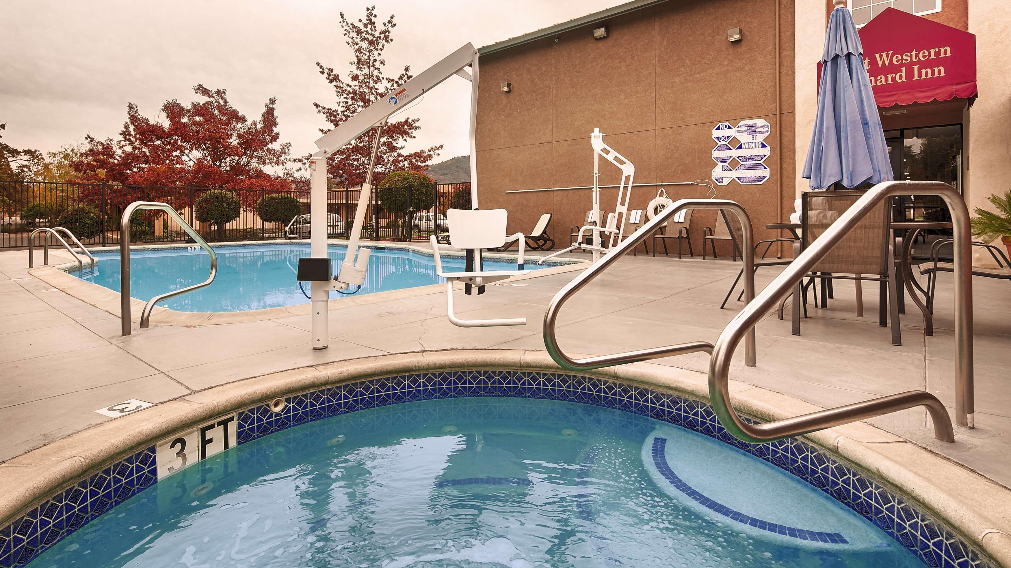 Фото Best Western Orchard Inn