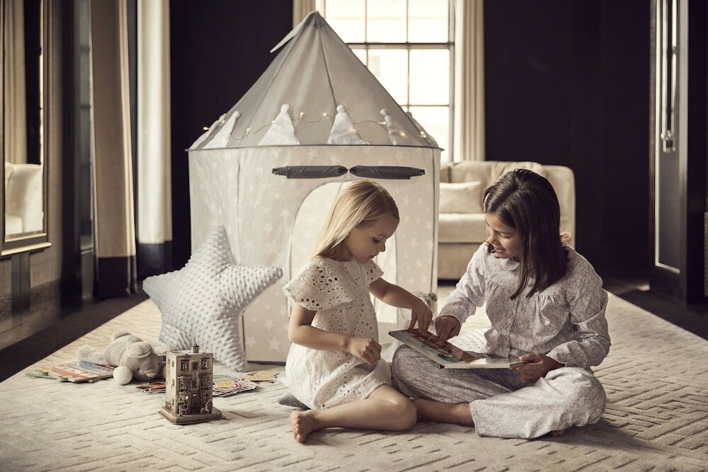 Фото Grosvenor House Suites