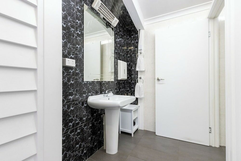 Фото The Grampians Motel & The Views Restaurant