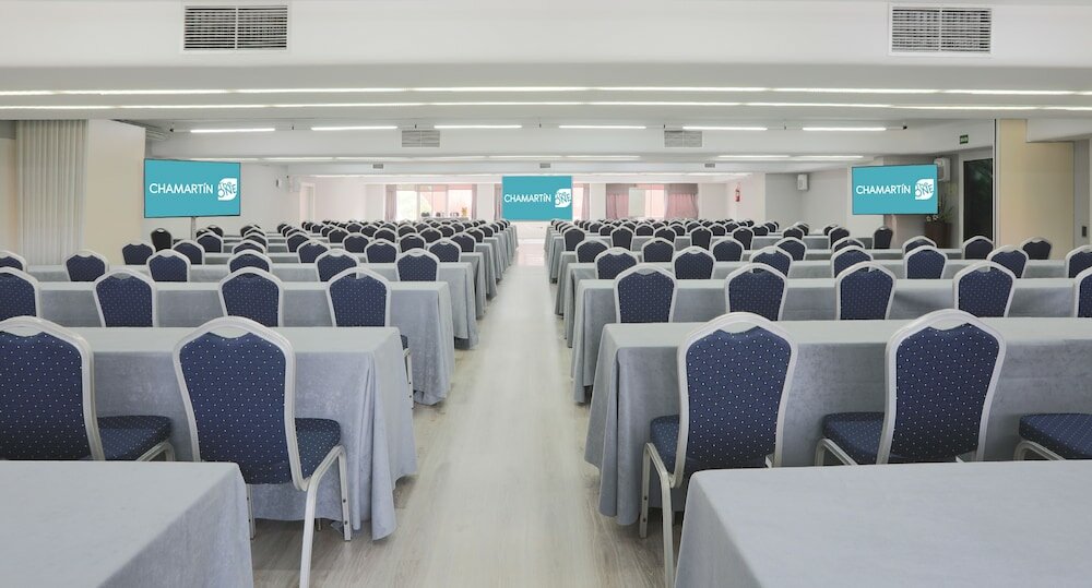 Фото Hotel Chamartin The One