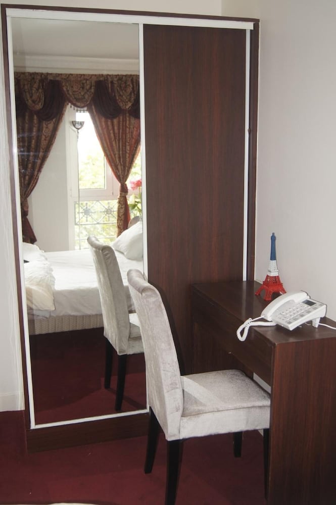 Фото Hotel Regina Montmartre