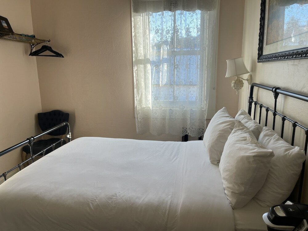 Фото Hotel Sutter